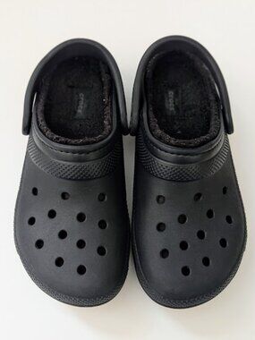 Crocs Classic Lined Clogs Black Mens Size 7 Womens Size 9